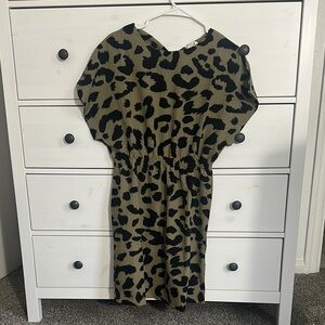Molly Bracken Black and Tan Patterned Dress